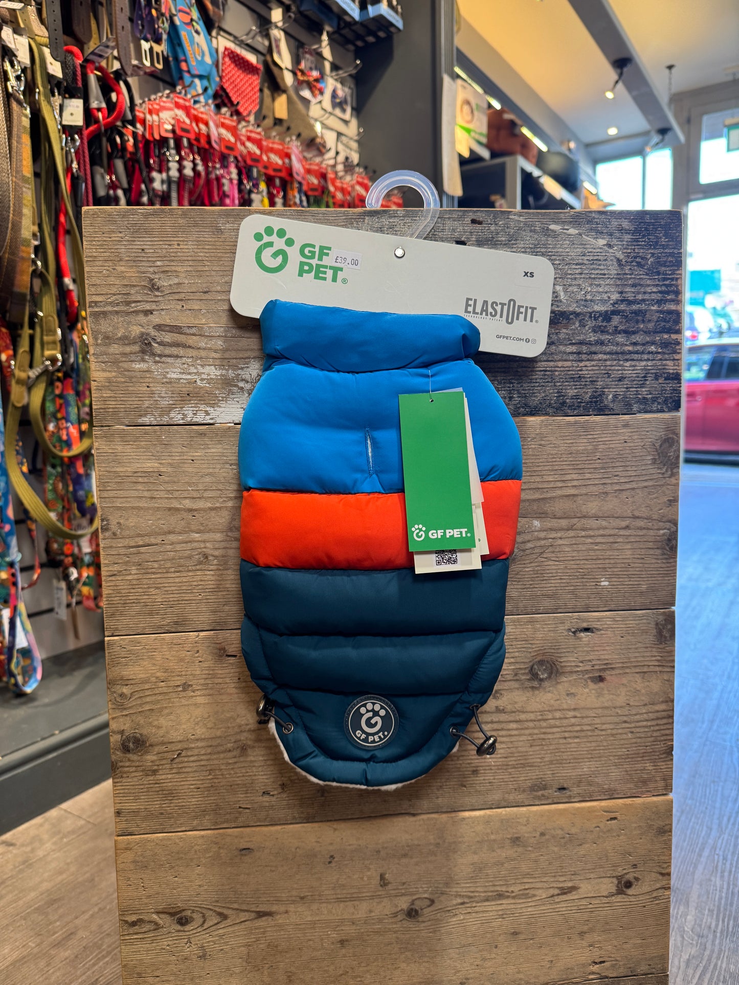 GF Pet, Elasto-Fit, Colour block Puffer