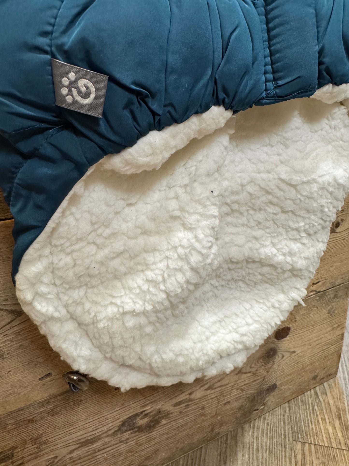 GF Pet, Elasto-Fit, Colour block Puffer