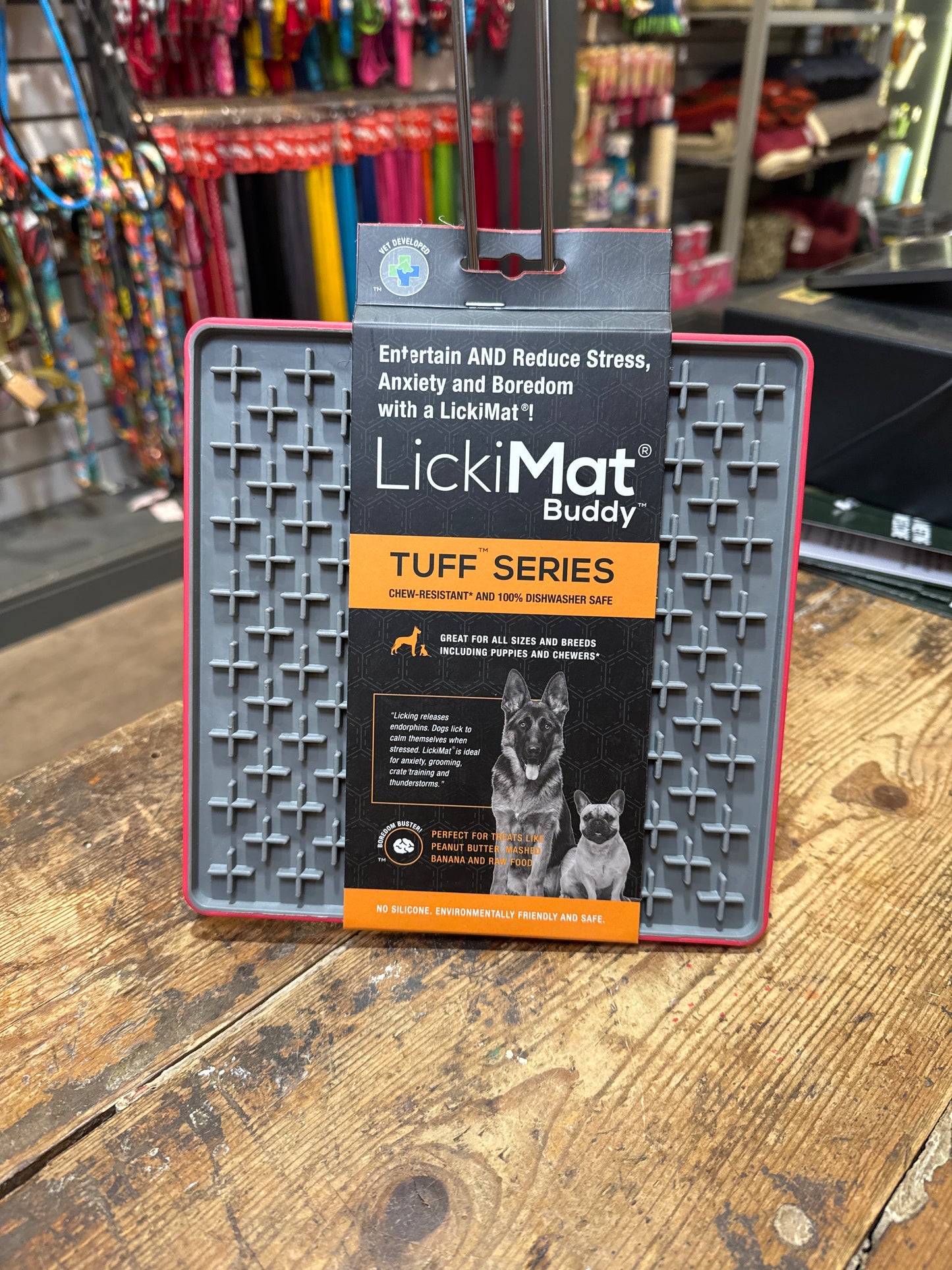 LickiMat, Buddy Tuff