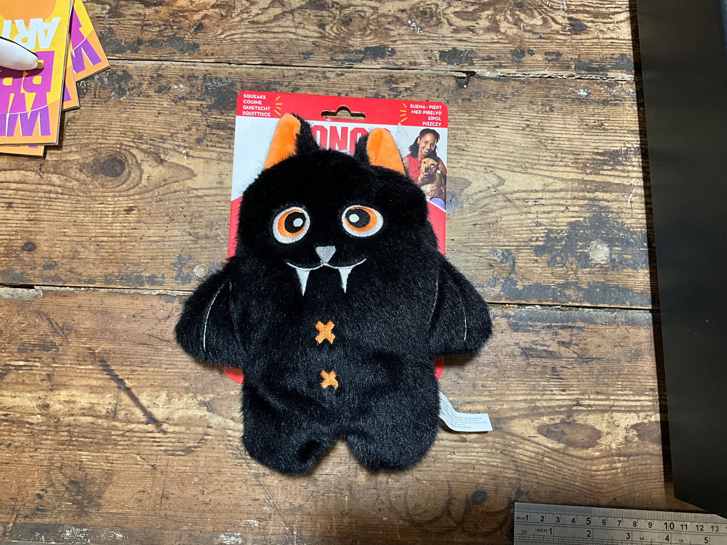 Kong, Snuzzles, Halloween, Medium