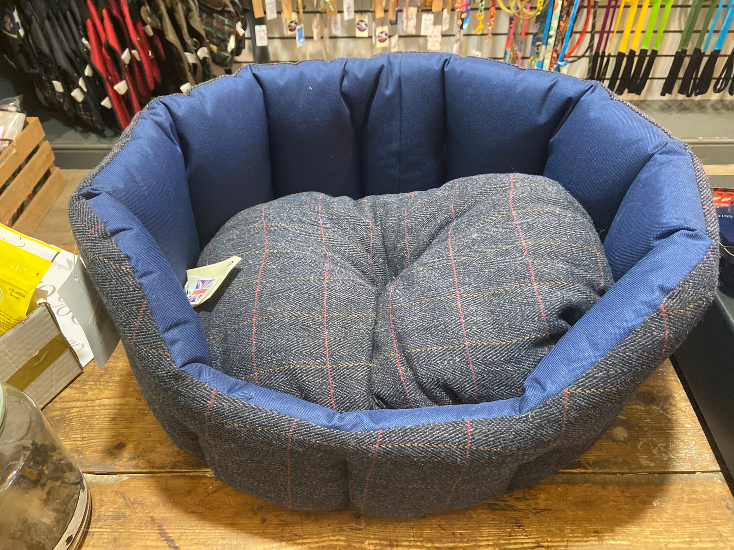 Earthbound, Traditional Tweed & Waterproof Bed, Navy