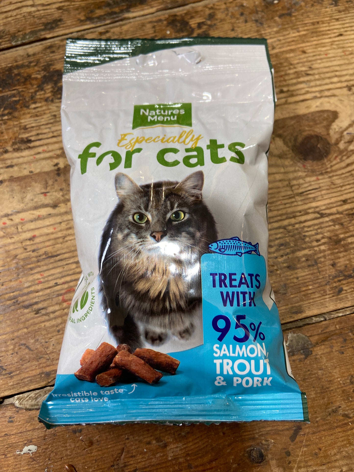 Natures Menu, Especially For Cats, Treats With Salmon & Trout